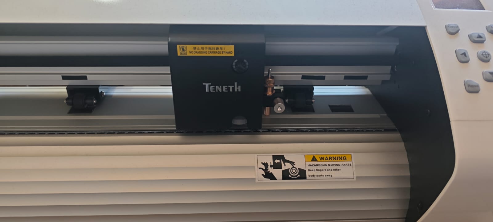 Plotter de Corte 63 cm con lector láser Teneth t24A - Imagen 3