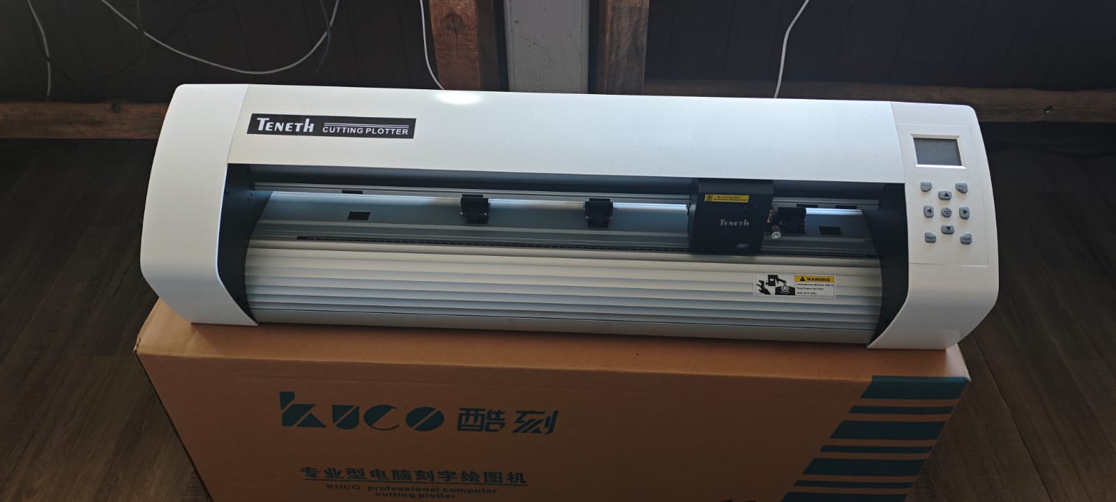 Plotter de Corte 63 cm con lector láser Teneth t24A - Imagen 2
